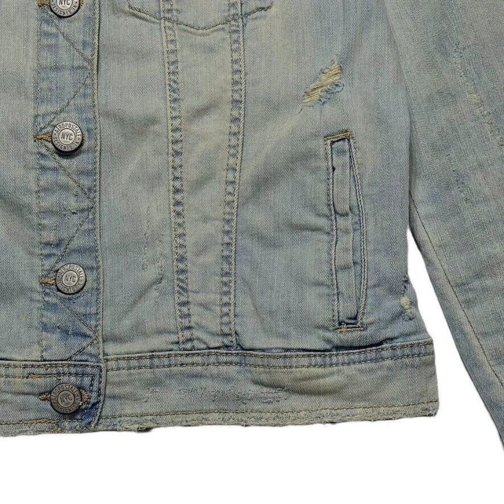 AEROPOSTALE Trucker Distressed Light Wash Denim Jacket size M - Picture 5 of 8